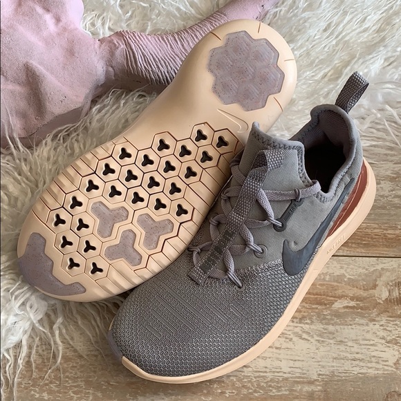 NWT Nike Free trainers Premium - Picture 7 of 7